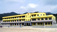 クリックで拡大 魚目小学校